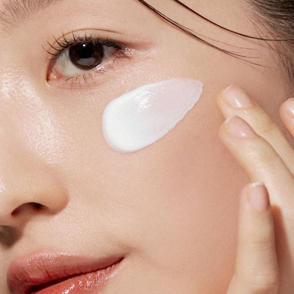 アイゼゼ ブラッククミン NEM ブリス サンクリーム SPF50+ PA++++ (50ml)