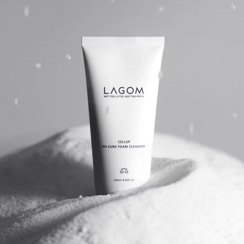 LAGOM Cellup pH Cure Foam Cleanser (120ml)