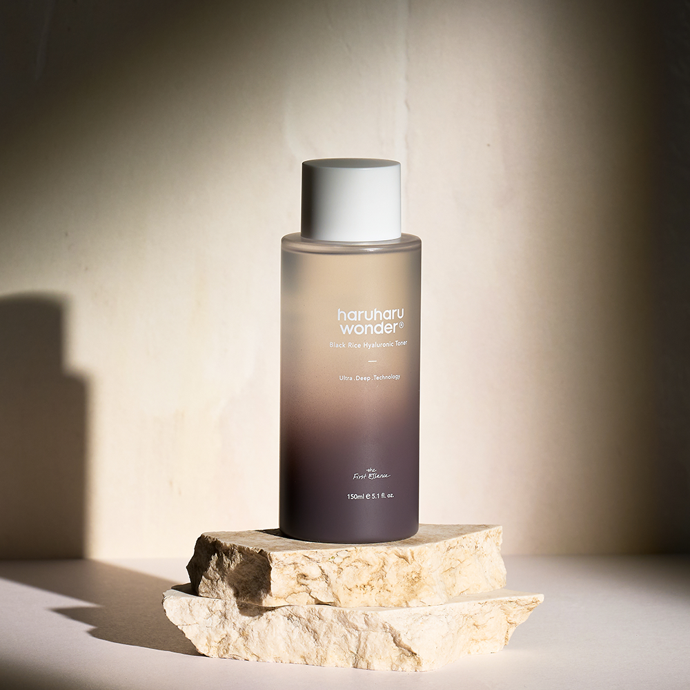 ハルハルワンダー　ブラックライスヒアルロニックトナー  (150ml)